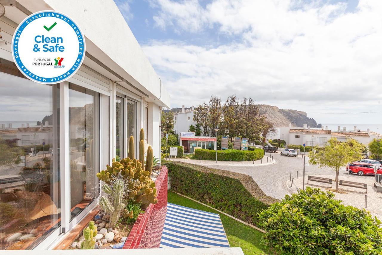 C18 - Church Square Apartment In Praia Da Luz Екстер'єр фото