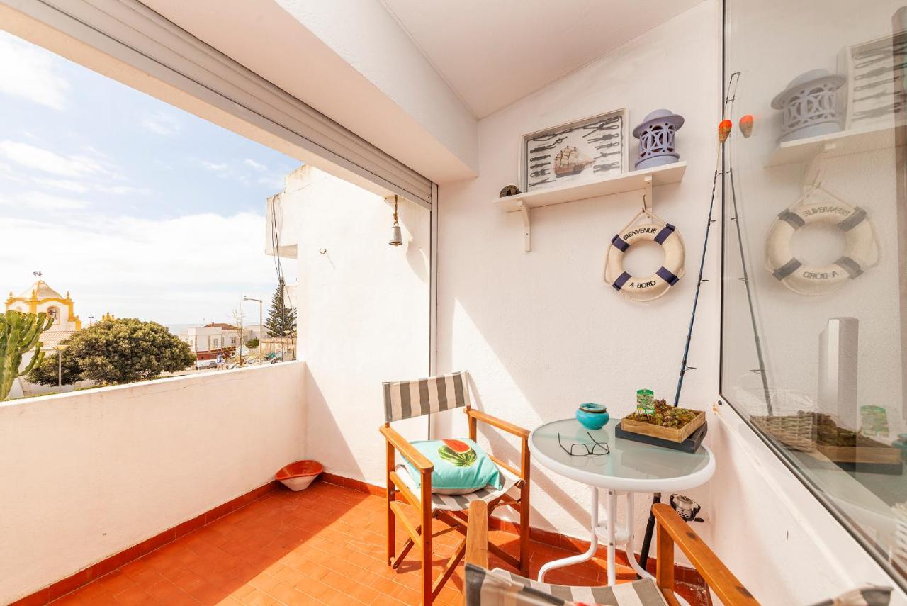 C18 - Church Square Apartment In Praia Da Luz Екстер'єр фото